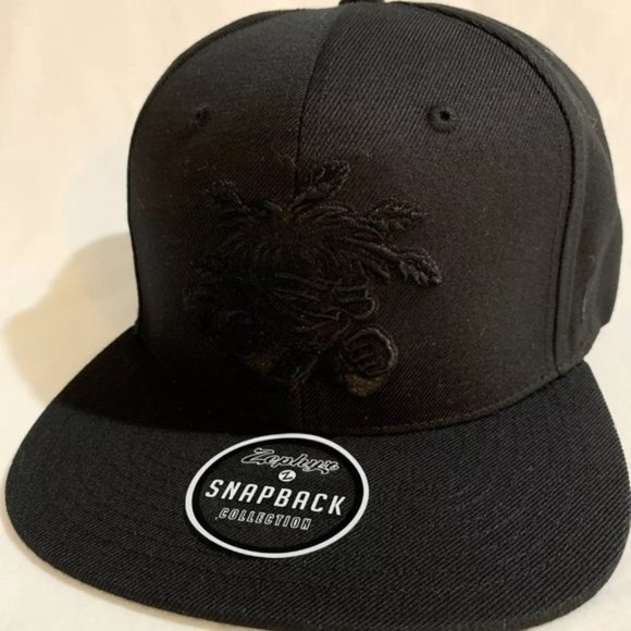 WSU State Shockers Blackout Snapback Hat Stitched Flat Brim New - Picture 1 of 9